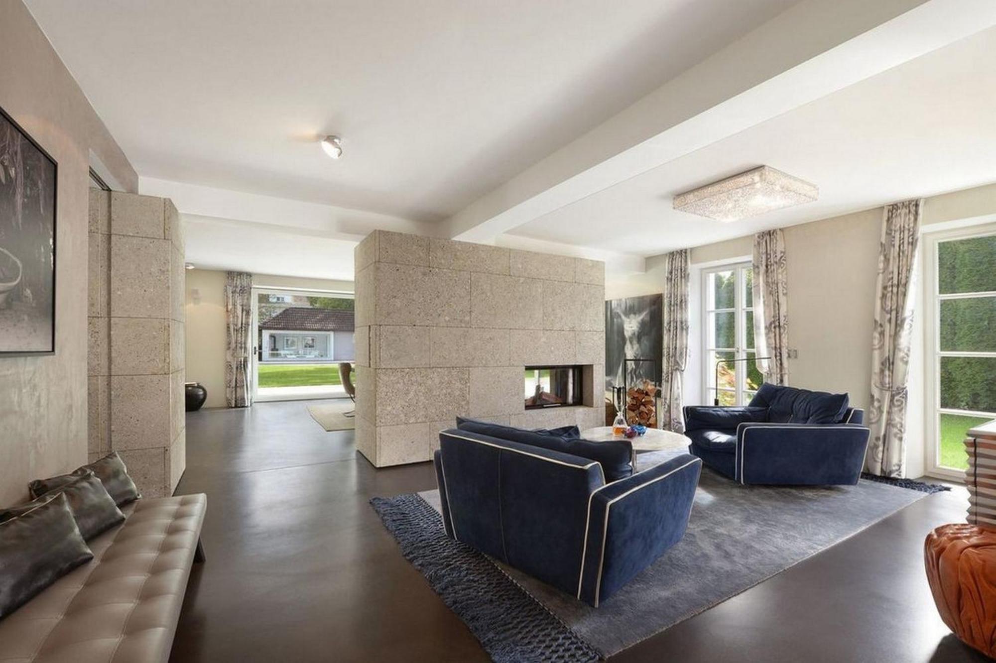 House With Private Pool And Garden München